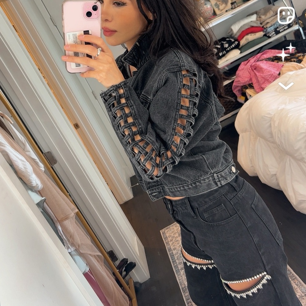 Chic Black Woven Heart Jean Jacket - Picture 4 of 6